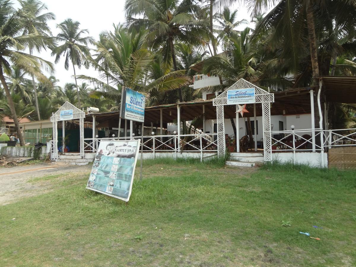 Silent Resort Mandrem Εξωτερικό φωτογραφία